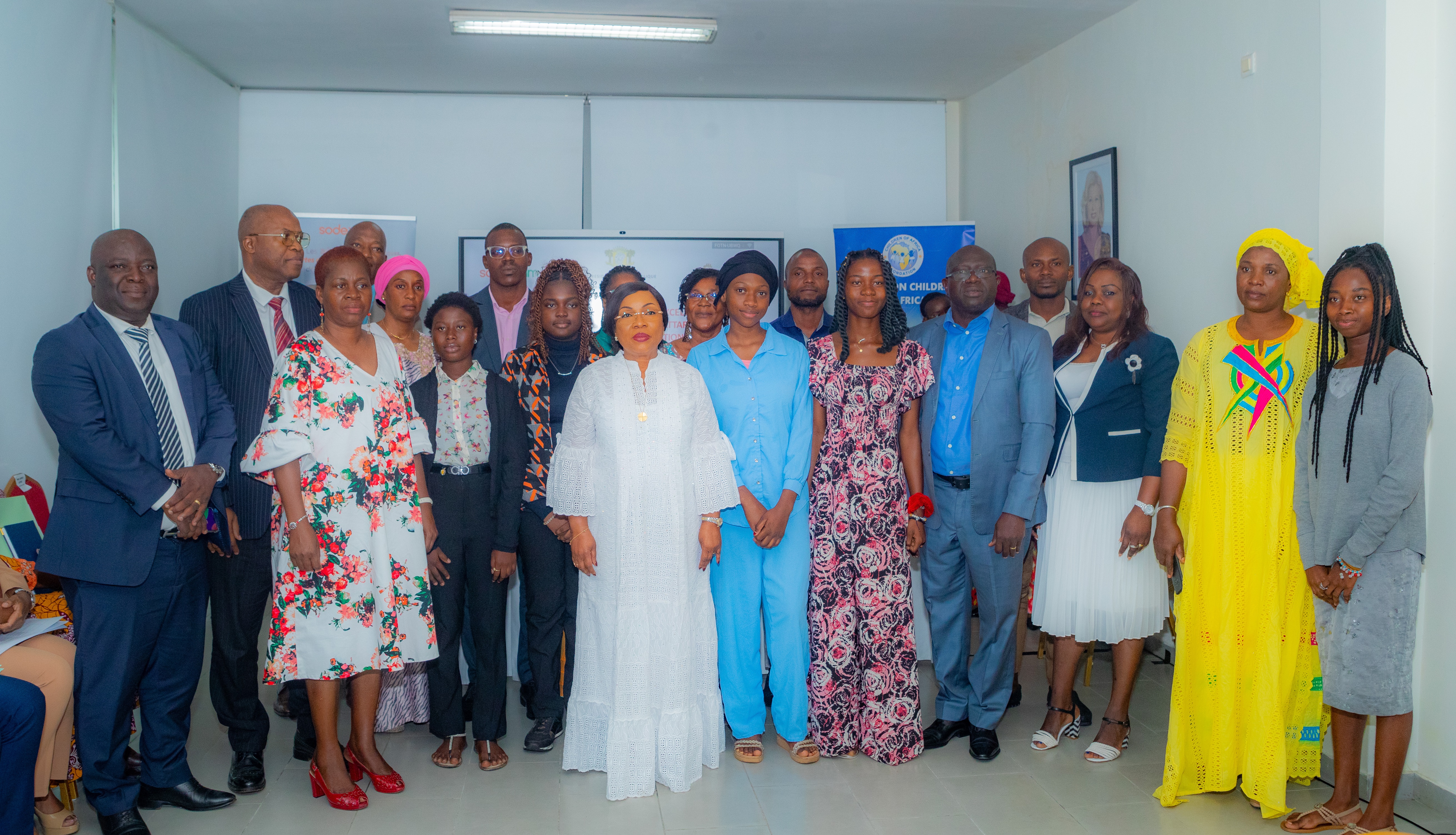 Les lauréates du programme de bourse d’études « Dominique Ouattara » pour les femmes dans l’aviation civile sont connues.