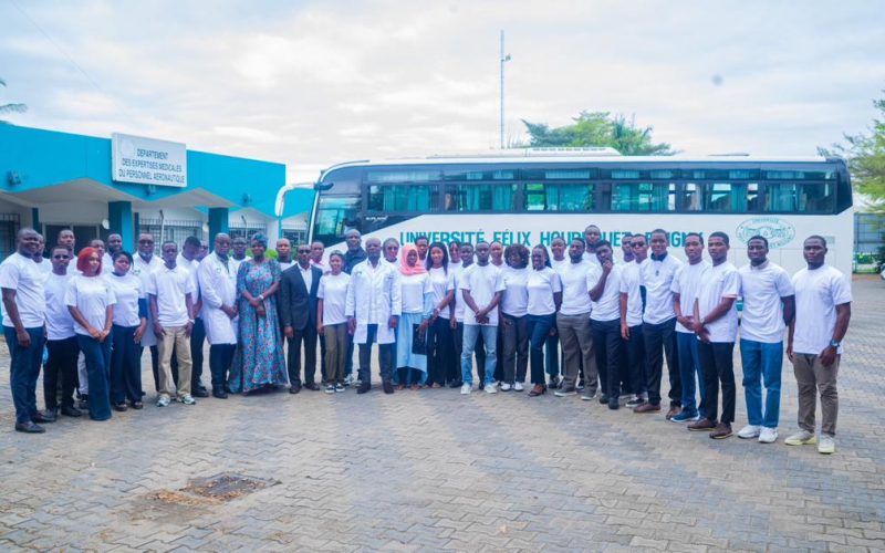 Visite des étudiants en médecine de l’Université Felix Houphouët Boigny de Cocody au Centre Régional de Médecine Aéronautique et Aéroportuaire (CERMA) de la SODEXAM.