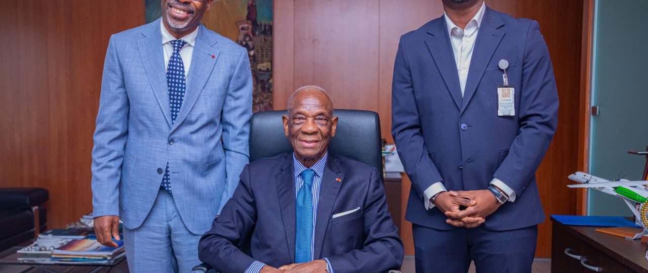 Le PCA de la SODEXAM en visite de courtoisie auprès du Général Abdoulaye Coulibaly (PCA d’Air Côte d’Ivoire et d’AERIA)