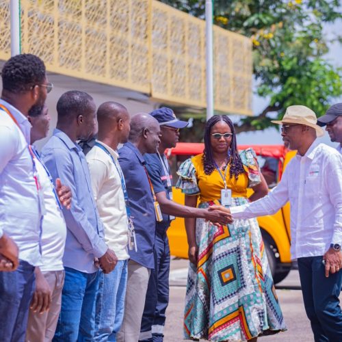 VISITE DE TERRAIN | Le PCA Joachim Beugré rencontre les agents de l’aéroport de Bouaké