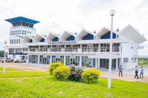 Activités DG - Les vols internationaux sur les aéroports de l’intérieur pendant la CAN - Yamoussoukro (1)